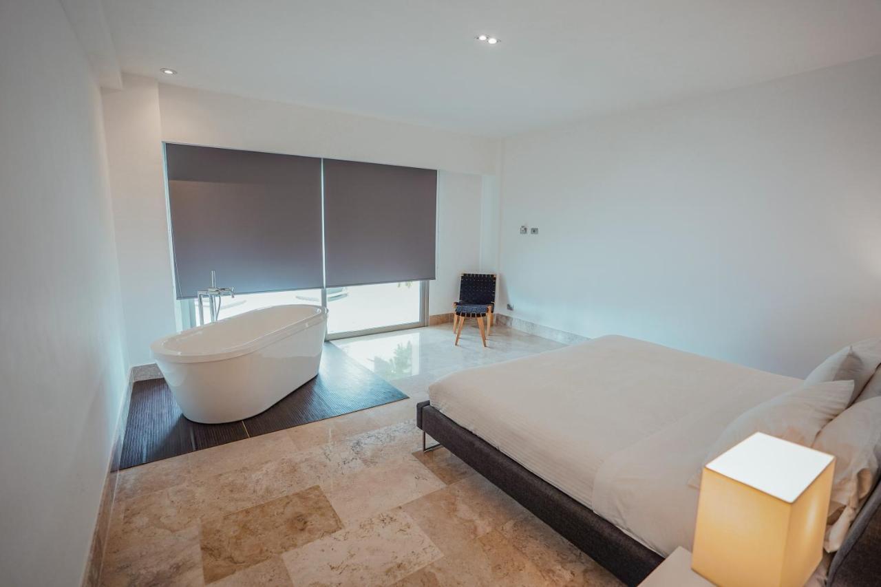 La Amada Condo With Marina View Канкун Экстерьер фото
