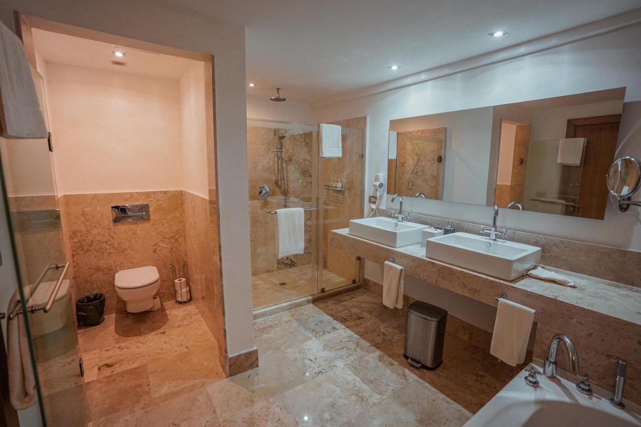 La Amada Condo With Marina View Канкун Экстерьер фото