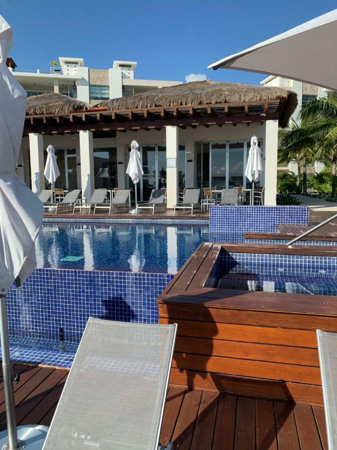 La Amada Condo With Marina View Канкун Экстерьер фото
